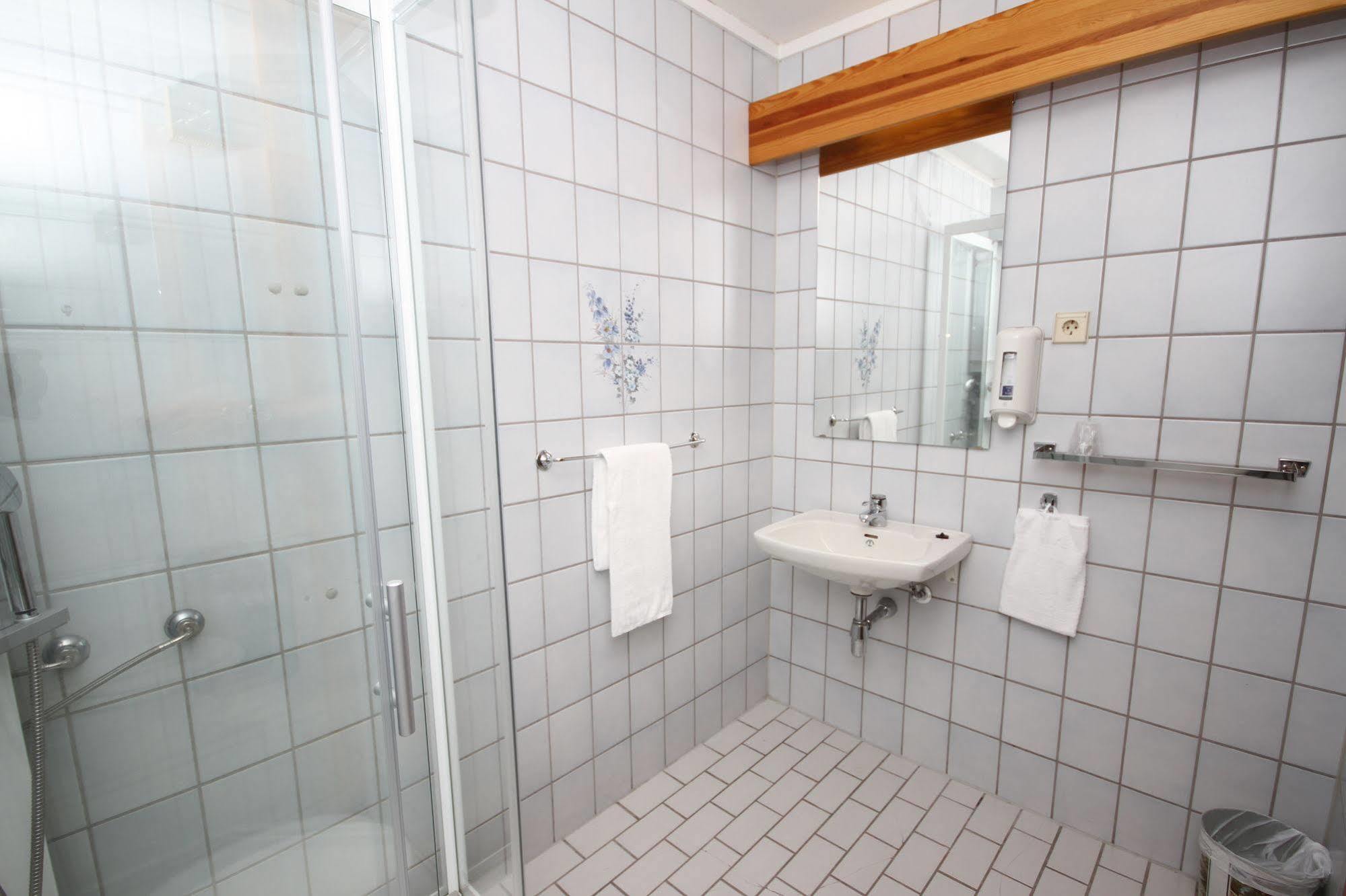 Hotell Fritidsparken Шиен Экстерьер фото